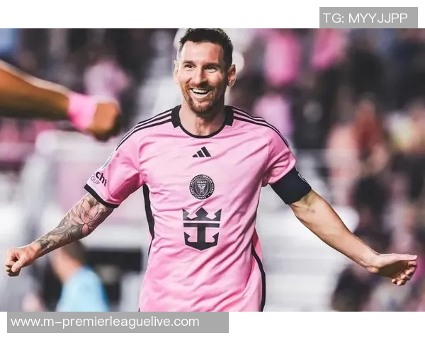 足球迷的热情与执着探索足球世界的无限魅力与精彩瞬间